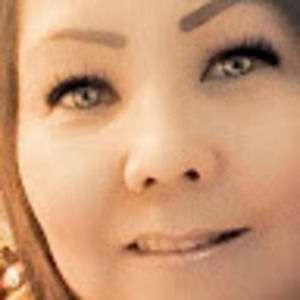 Meet your Posher, Cynthia